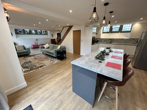 Photo 52- click for photo gallery